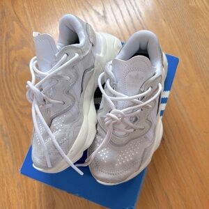adidas Originals Ozweego preschool size